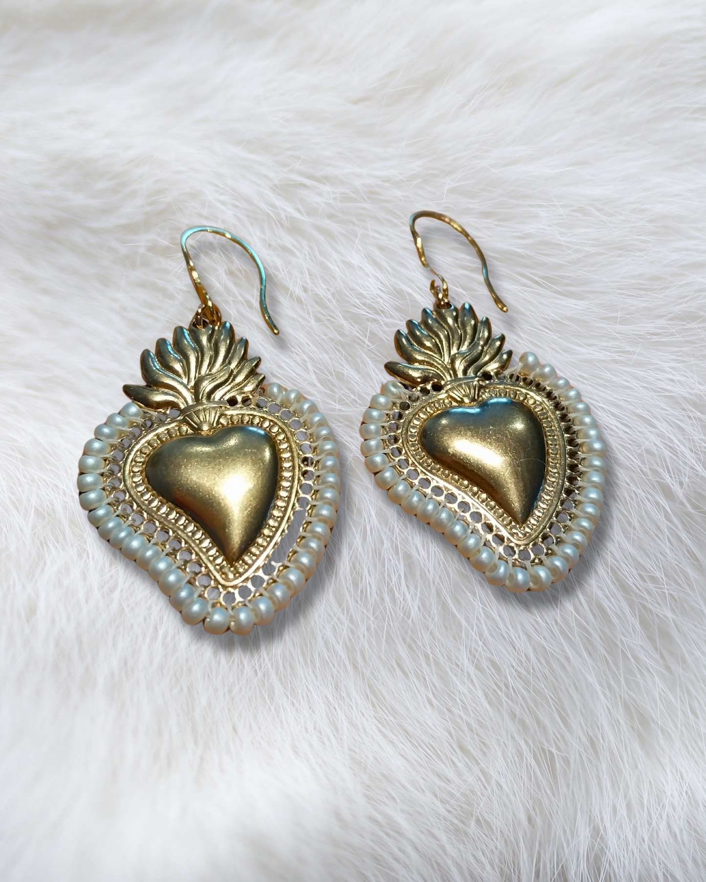 Boucles d'oreilles brodées Corazón Encendido